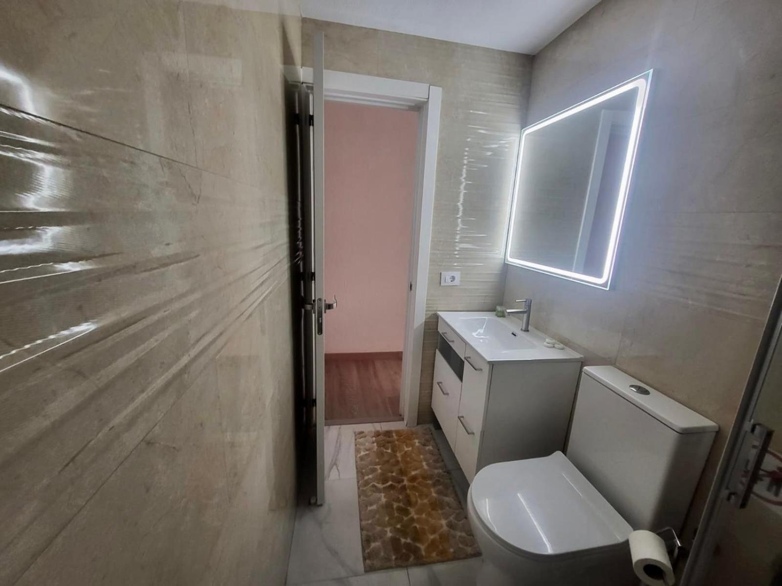 2 Bedrooms Flat 50 Mts Away From Las Canteras Beach Las Palmas de Gran Canaria Bagian luar foto
